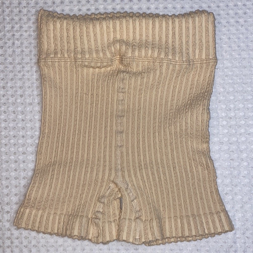NEW! FREE PEOPLE MOVEMENT One To Another Shorts XS Whipped Peach Cream Nude - Picture 4 of 15